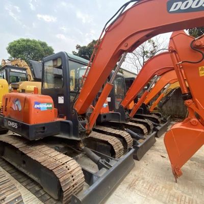 농장 사용 미니 발굴기 DOOSAN 55 크롤러 발굴기 건설 장비