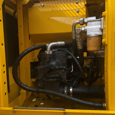 수압용 대형 코마쓰 발굴기 크롤러 타입 KOMATSU PC 130