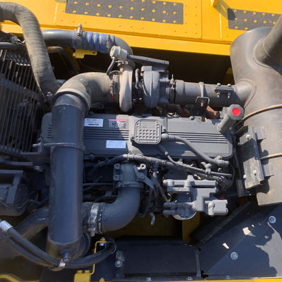 모든 지형에 사용되는 발굴 장비 KOMATSU 350 엔지니어링 건설용