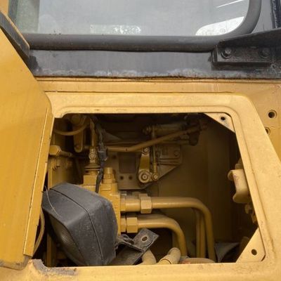 건설 121HP 사용 된 볼도저 Cat D5N 중고용 높은 운영 효율성